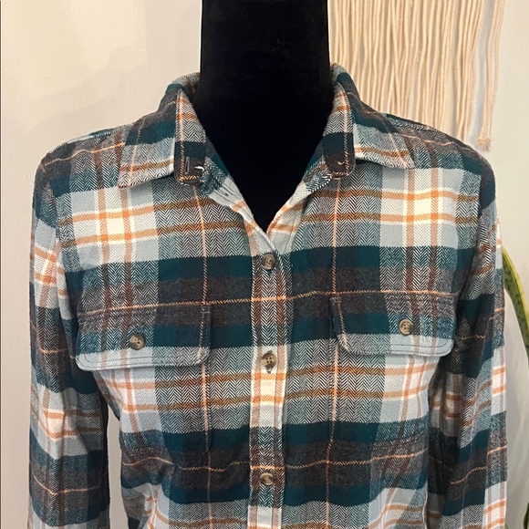 American Eagle Flannel Plaid Button-Up Shirt in Blue and Brown - Picture 3 of 7